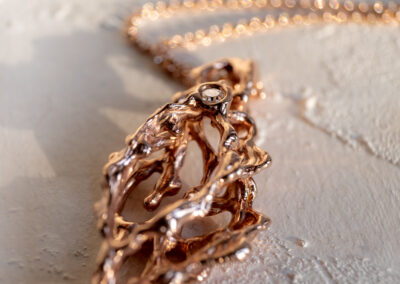 Šperk-ženství-S-SDIAMANTEM-Emaralleya-stříbrný-náhrdelník-pokovený-platinou-a-růžovým-zlatem